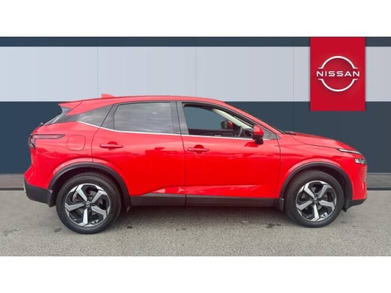 Nissan Qashqai 1.3 DiG-T MH 158 N-Connecta 5dr Xtronic Petrol Hatchback